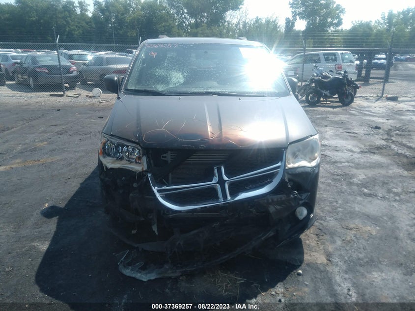 VIN 2C4RDGCG2HR700052 2017 DODGE GRAND CARAVAN SXT