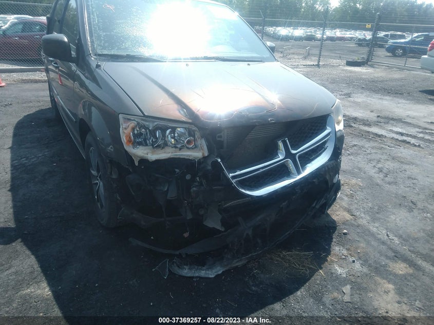 VIN 2C4RDGCG2HR700052 2017 DODGE GRAND CARAVAN SXT