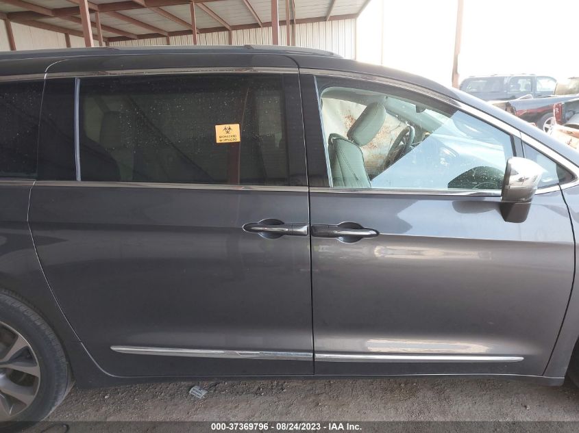 VIN 2C4RC1GGXHR585744 2017 CHRYSLER PACIFICA LIMITED