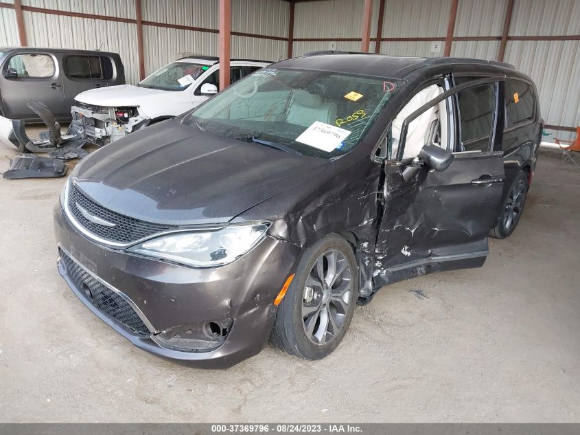 VIN 2C4RC1GGXHR585744 2017 CHRYSLER PACIFICA LIMITED