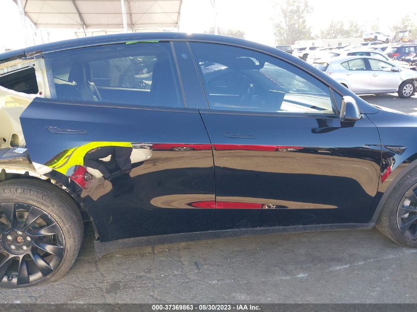 2022 TESLA MODEL Y LONG RANGE - 7SAYGAEE9NF467664