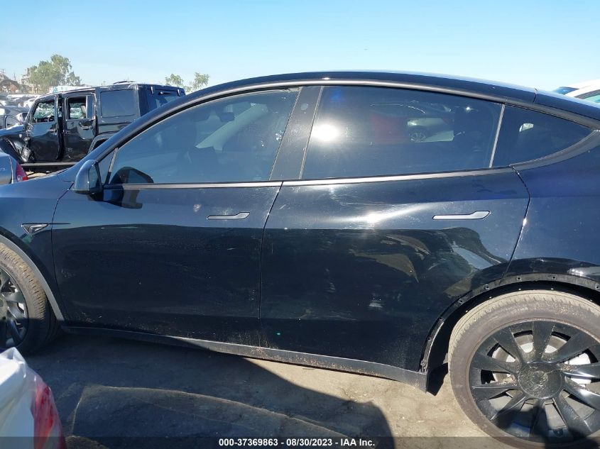 2022 TESLA MODEL Y LONG RANGE - 7SAYGAEE9NF467664