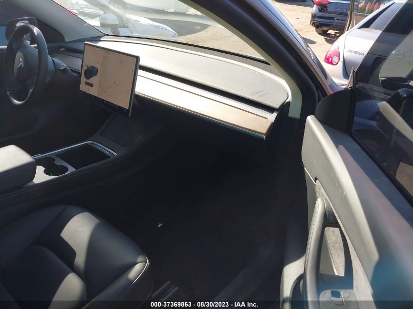 2022 TESLA MODEL Y LONG RANGE - 7SAYGAEE9NF467664