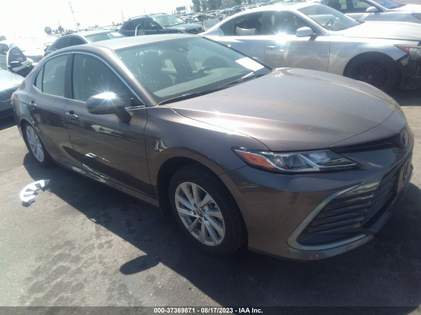 2022 TOYOTA CAMRY LE - 4T1C11AK4NU695756