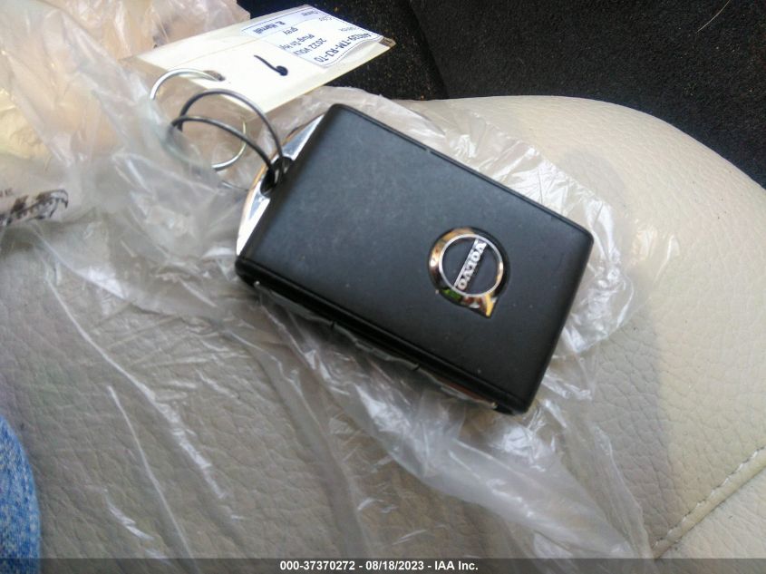 2022 VOLVO XC60 RECHARGE INSCRIPTION EXPRESSION - YV4BR0DZ4N1992536