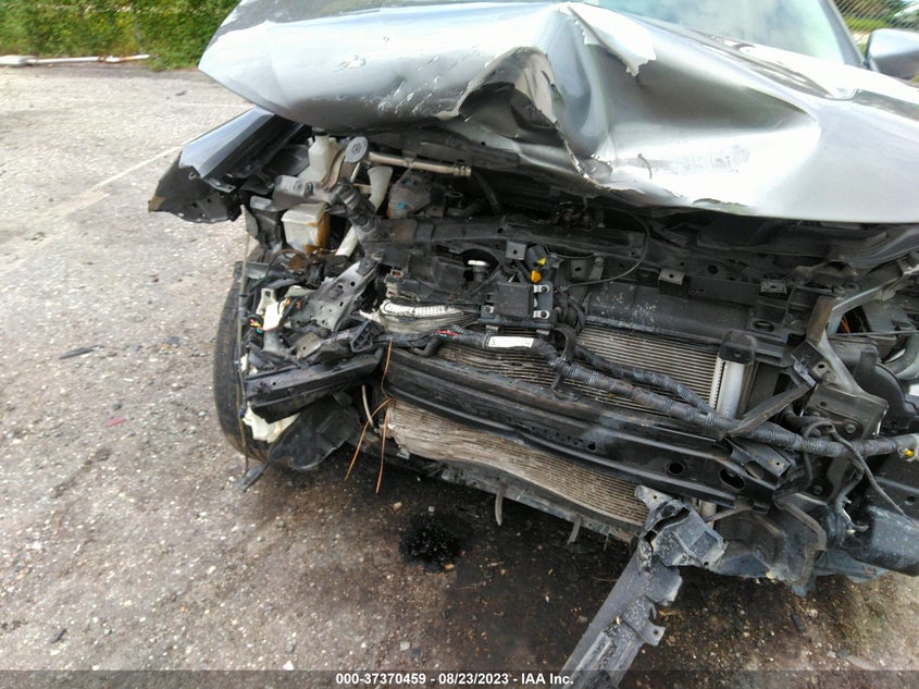 VIN KNMAT2MT4HP578360 2017 NISSAN ROGUE S