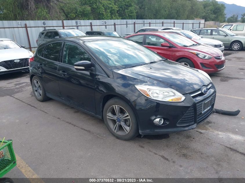 2014 FORD FOCUS SE - 1FADP3K28EL294546