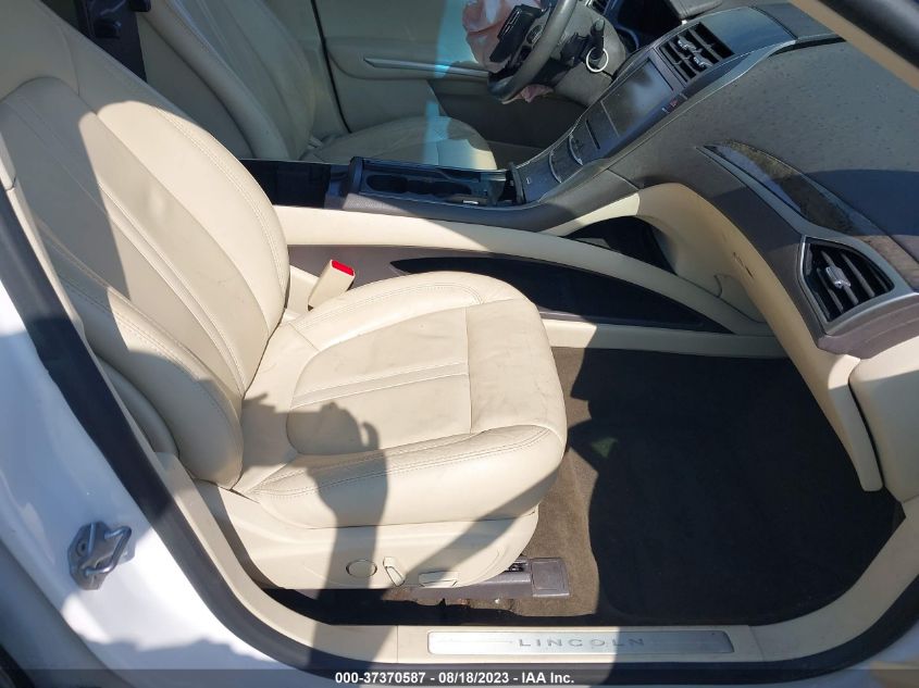 2014 LINCOLN MKZ - 3LN6L2G90ER807347