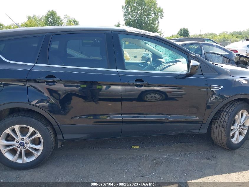 2017 FORD ESCAPE SE - 1FMCU0GD9HUA12822