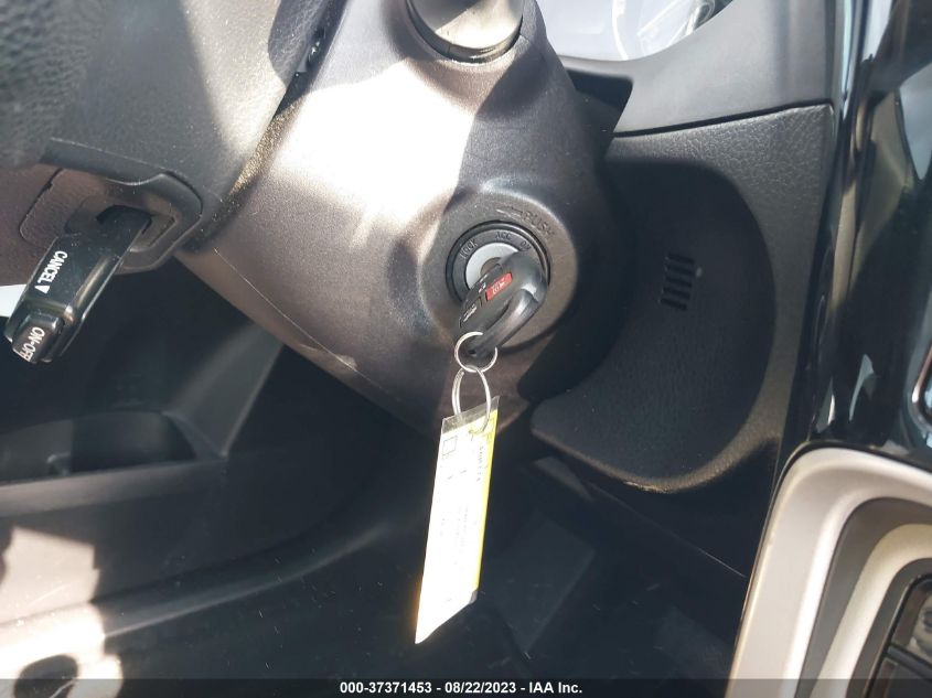 2018 TOYOTA COROLLA LE - 5YFBURHE5JP835343