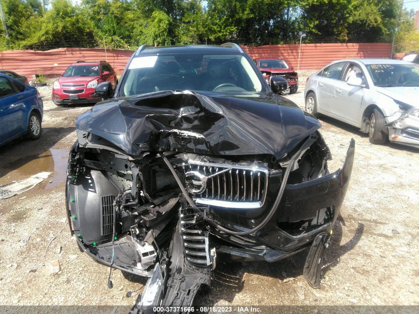 2021 VOLVO XC90 T6 MOMENTUM - YV4A22PK7M1702475