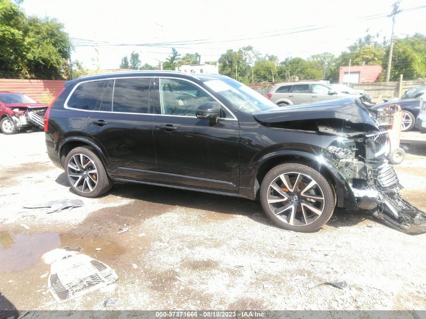 2021 VOLVO XC90 T6 MOMENTUM - YV4A22PK7M1702475