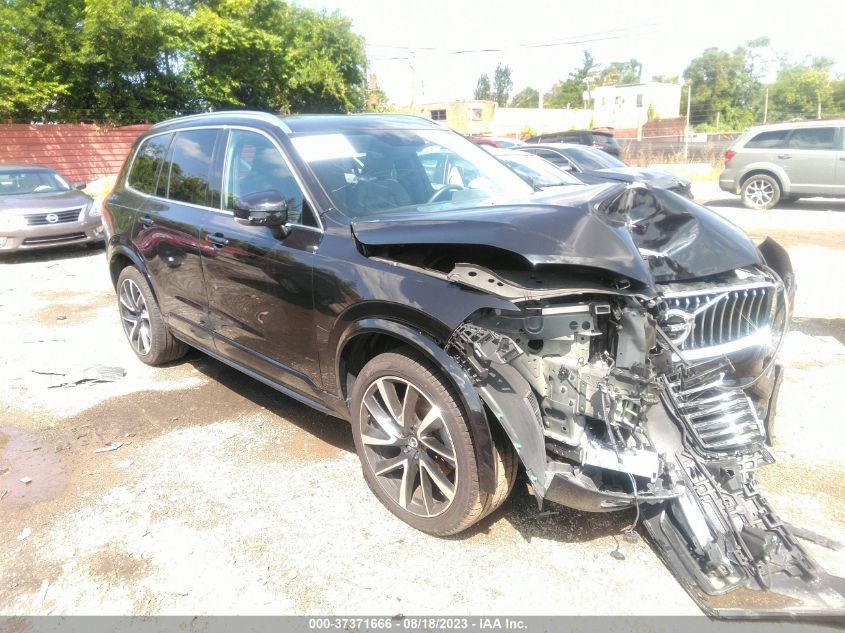 2021 VOLVO XC90 T6 MOMENTUM - YV4A22PK7M1702475