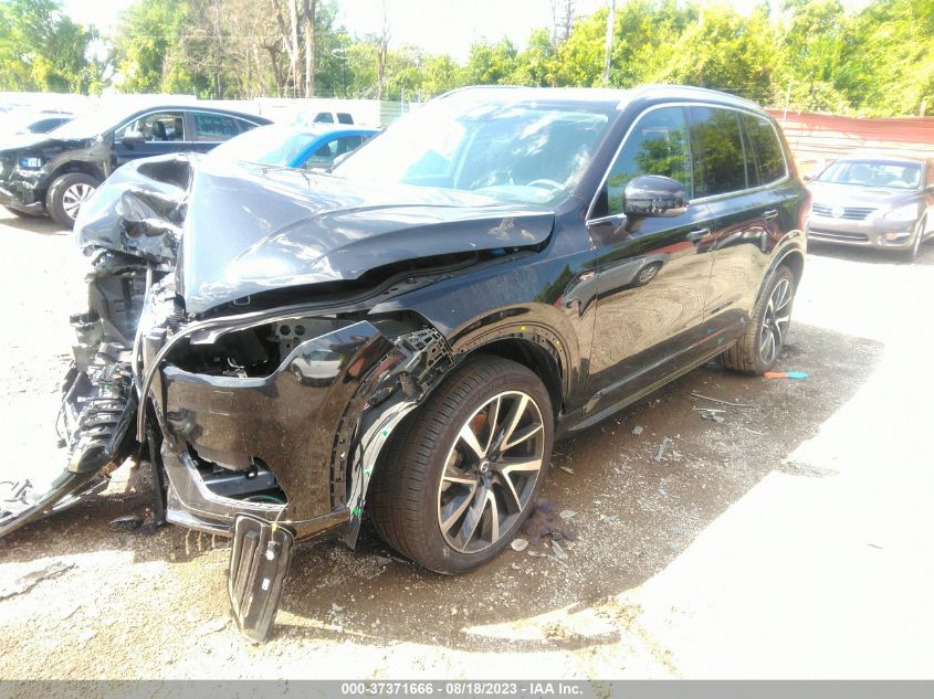 2021 VOLVO XC90 T6 MOMENTUM - YV4A22PK7M1702475