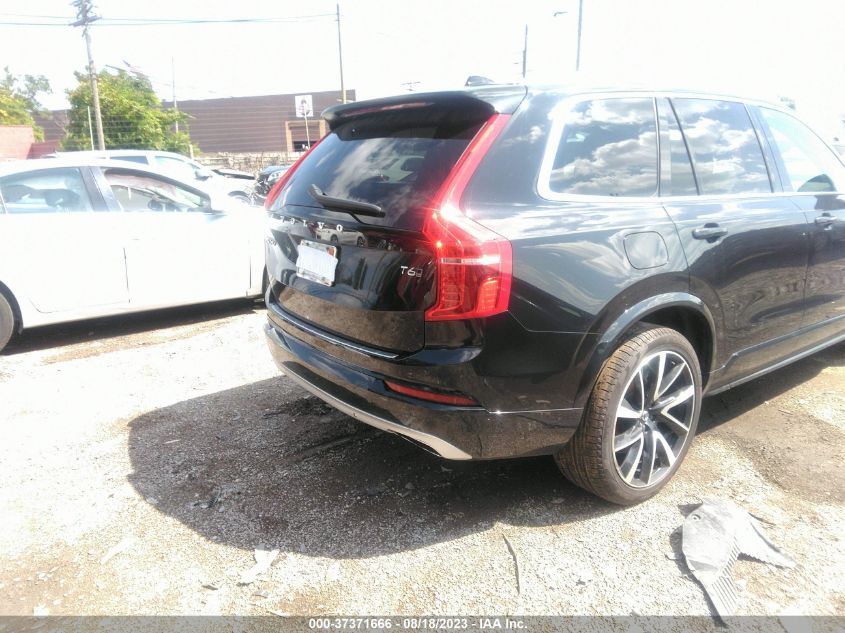 2021 VOLVO XC90 T6 MOMENTUM - YV4A22PK7M1702475
