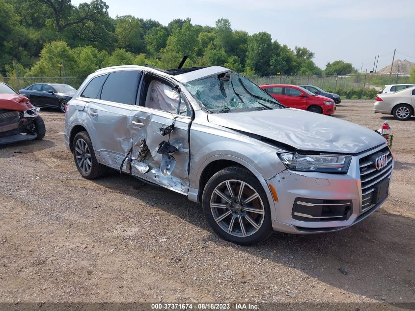 2017 AUDI Q7 PRESTIGE - WA1VAAF77HD019396