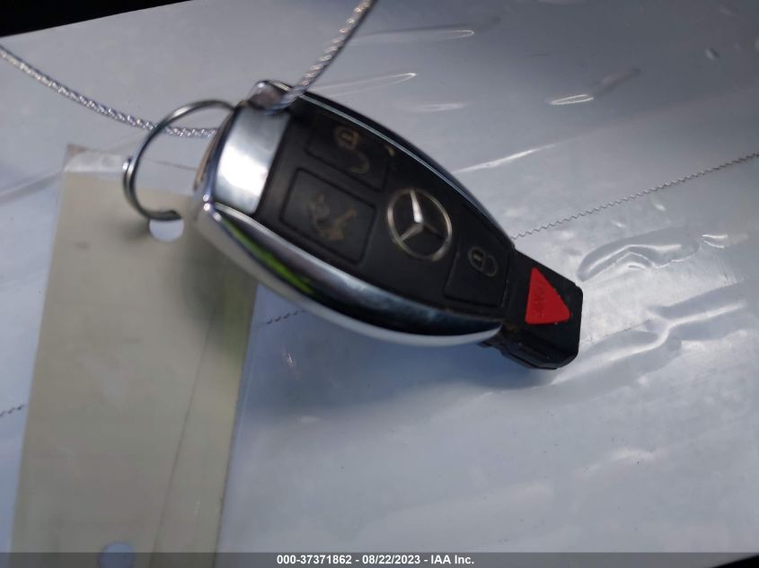 2014 MERCEDES-BENZ C-CLASS C 250 - WDDGF4HB2EA904658