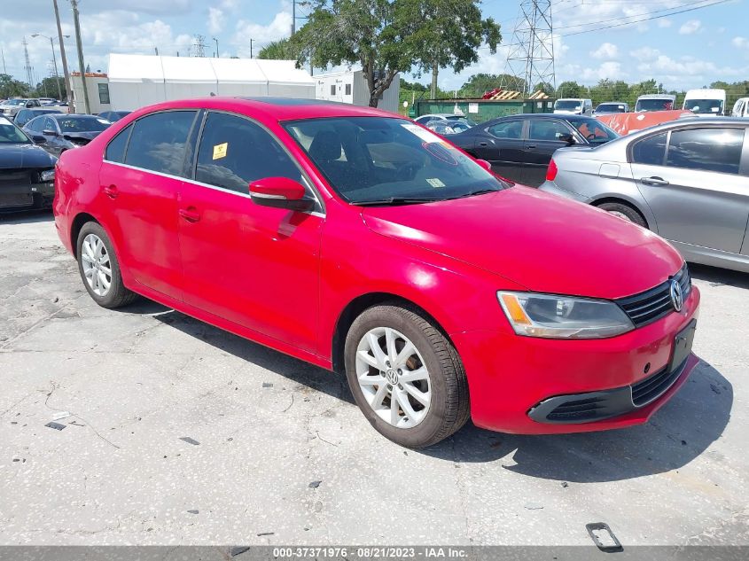 2014 VOLKSWAGEN JETTA SEDAN SE W/CONNECTIVITY/SUNROOF - 3VWB17AJXEM206434