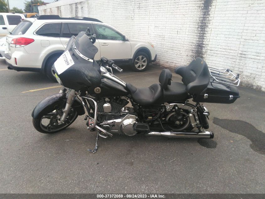 2016 HARLEY-DAVIDSON FLHX STREET GLIDE - 1HD1KBM16GB631328