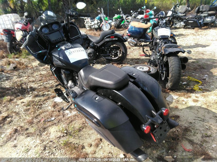 2021 INDIAN MOTORCYCLE CO. CHALLENGER DARK HORSE 56KLCDRR1M3398265