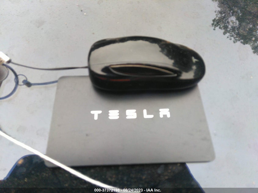 VIN 7SAXCBE57NF334897 2022 TESLA MODEL X
