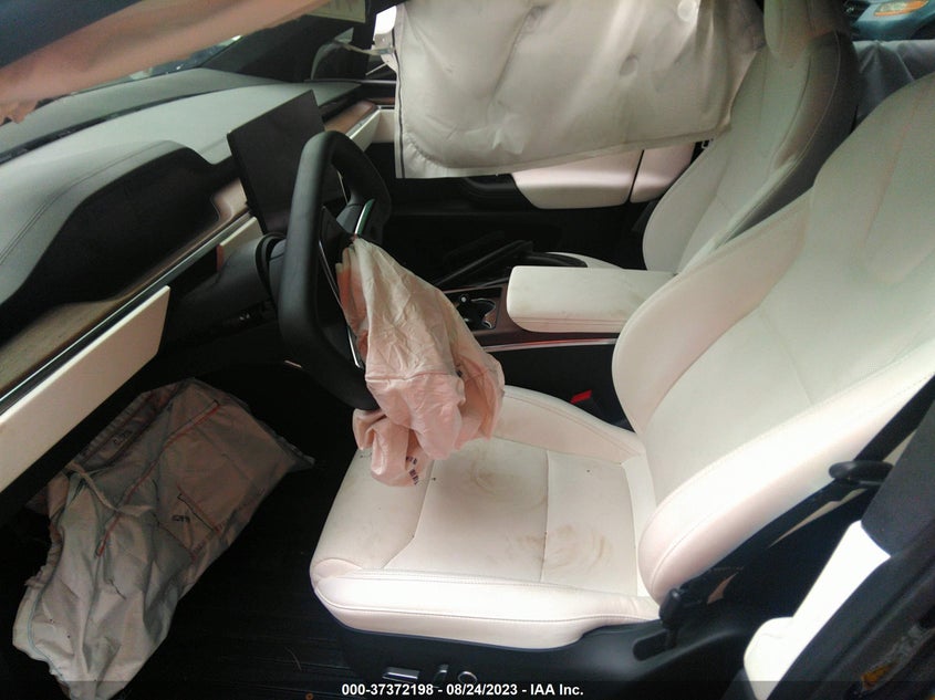VIN 7SAXCBE57NF334897 2022 TESLA MODEL X