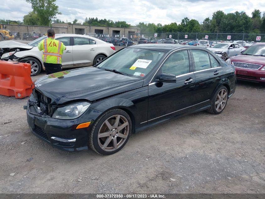 2014 MERCEDES-BENZ C-CLASS C 300 - WDDGF8AB6EA949216