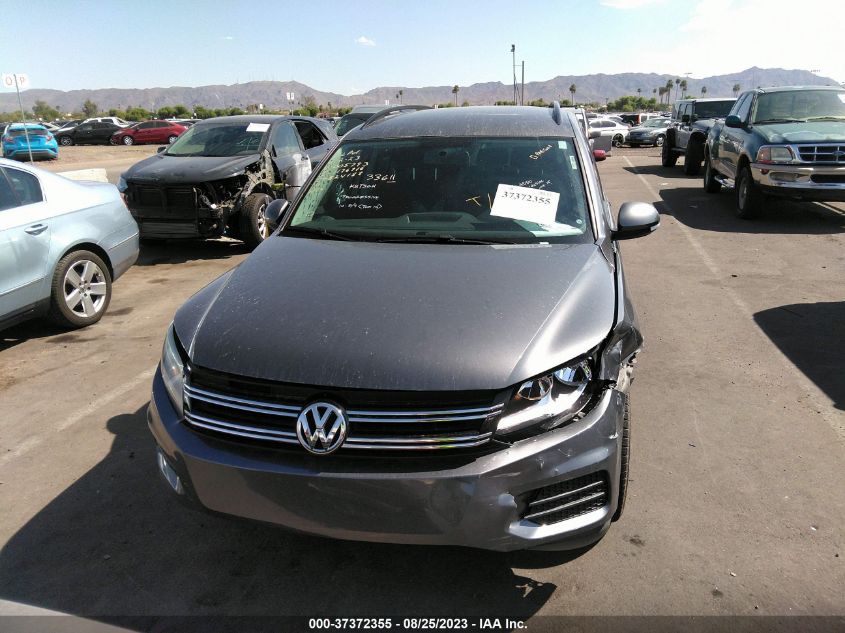 2018 VOLKSWAGEN TIGUAN LIMITED WVGAV7AX2JK005793