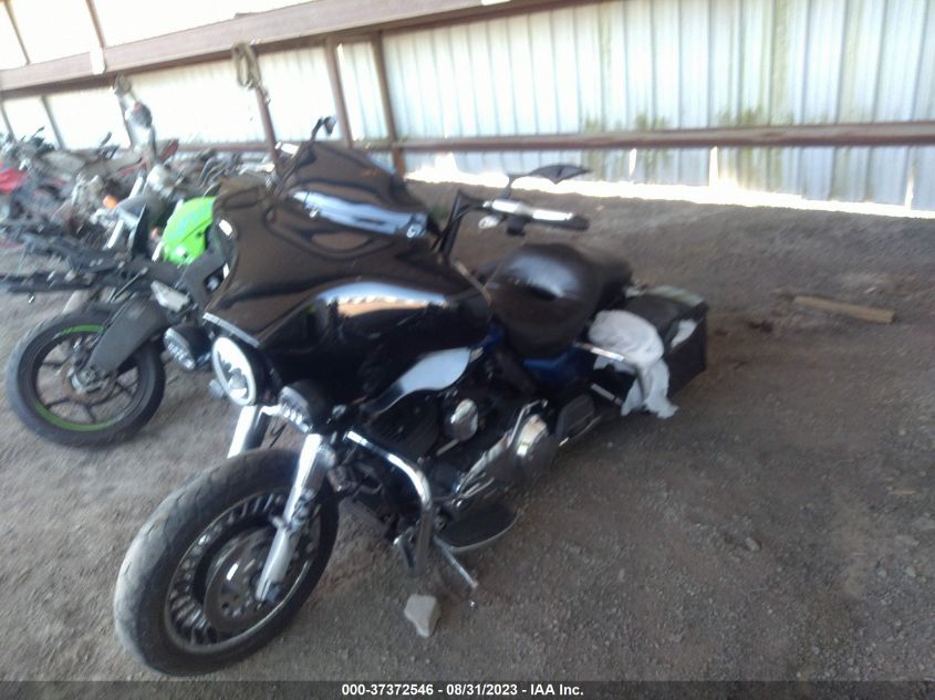 2010 HARLEY-DAVIDSON FLHTK - 1HD1KEM17AB642167