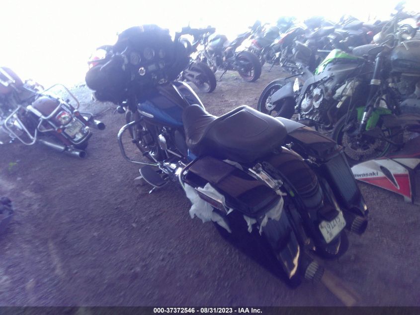 2010 HARLEY-DAVIDSON FLHTK - 1HD1KEM17AB642167