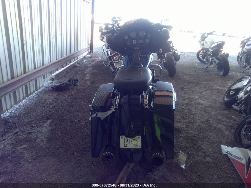 2010 HARLEY-DAVIDSON FLHTK - 1HD1KEM17AB642167