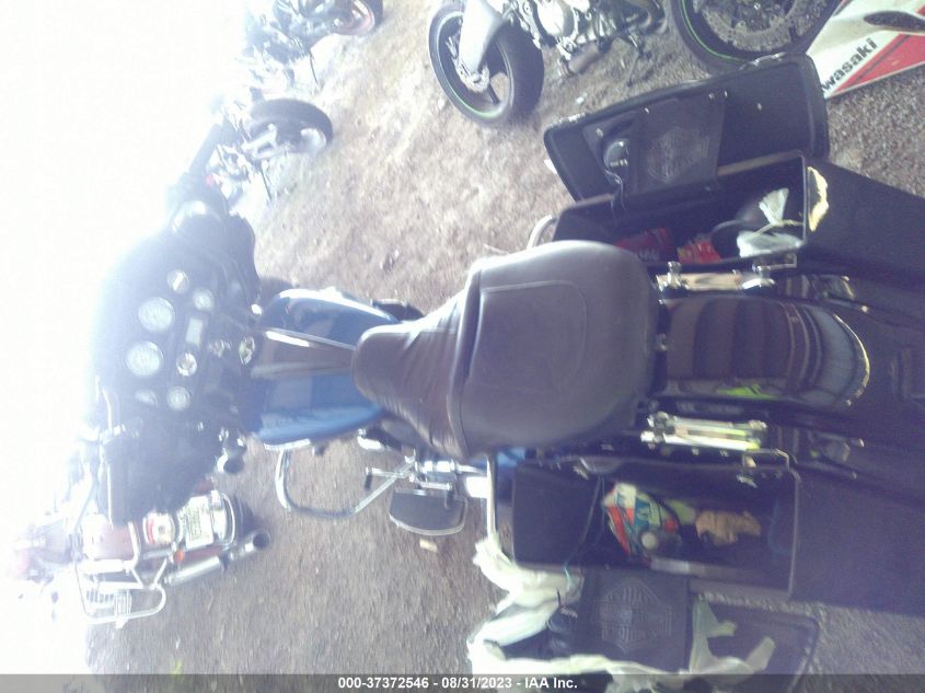 2010 HARLEY-DAVIDSON FLHTK - 1HD1KEM17AB642167