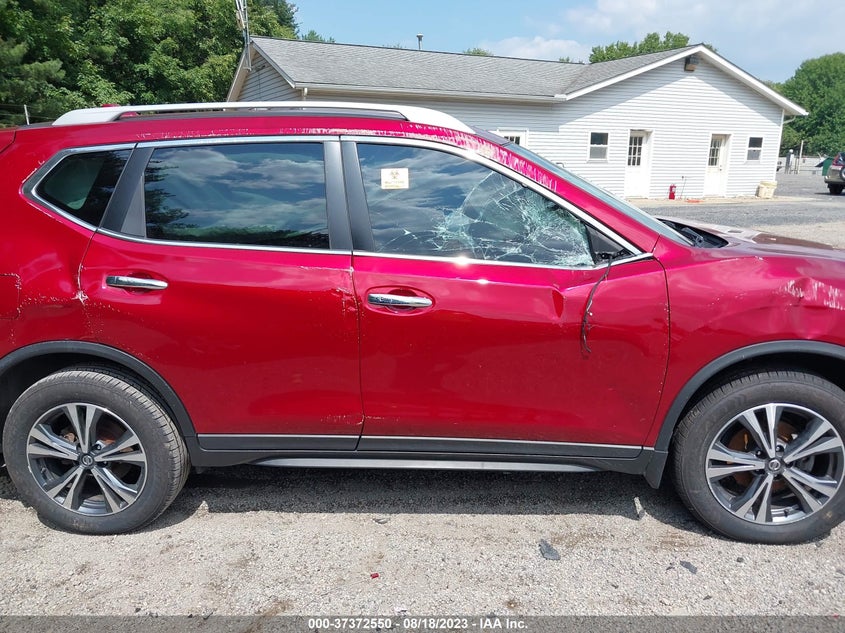 VIN 5N1AT2MV1KC716223 2019 NISSAN ROGUE SV