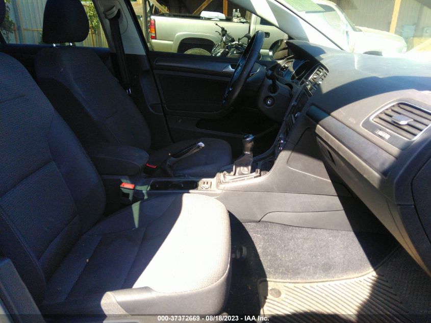 2018 VOLKSWAGEN GOLF SPORTWAGEN S - 3VW217AU5JM757102