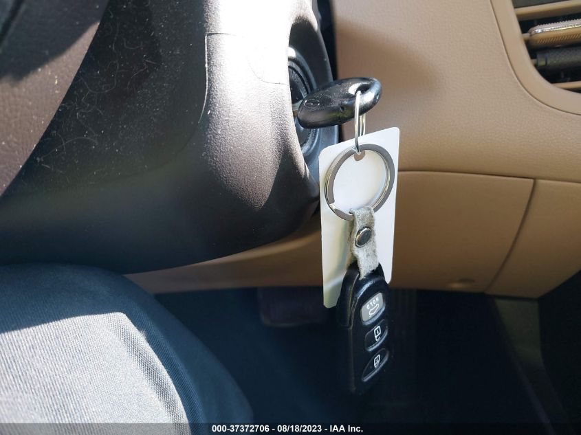 2013 HYUNDAI ELANTRA GLS - 5NPDH4AE5DH325201