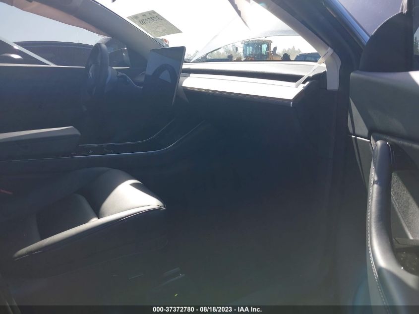 2020 TESLA MODEL Y LONG RANGE/PERFORMANCE - 5YJYGDEFXLF023908