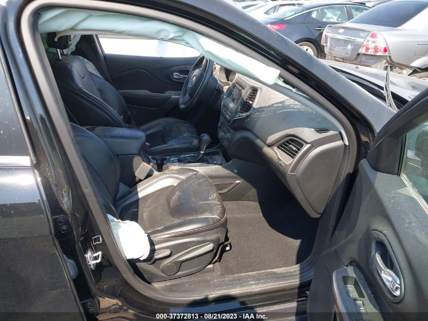2019 JEEP CHEROKEE LATITUDE PLUS - 1C4PJLLB0KD457901