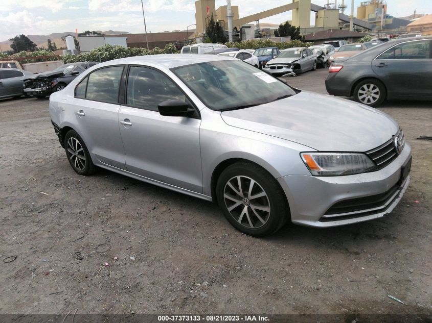 2016 VOLKSWAGEN JETTA SEDAN 1.4T SE - 3VWD67AJXGM264086