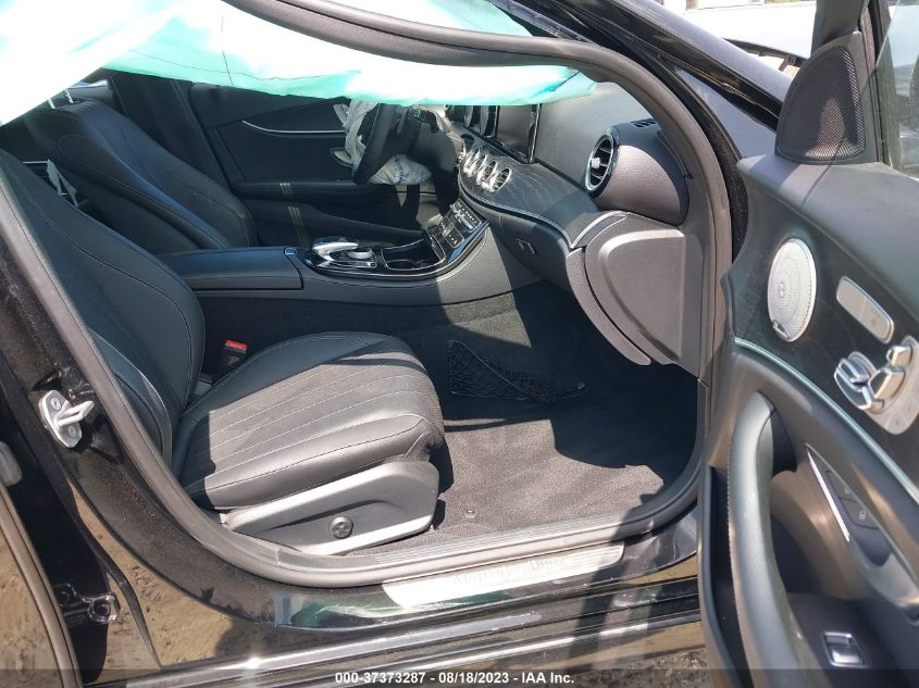 2017 MERCEDES-BENZ E-CLASS E 300 - WDDZF4JB5HA027297