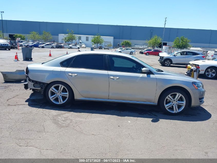2013 VOLKSWAGEN PASSAT S - 1VWAP7A36DC042434