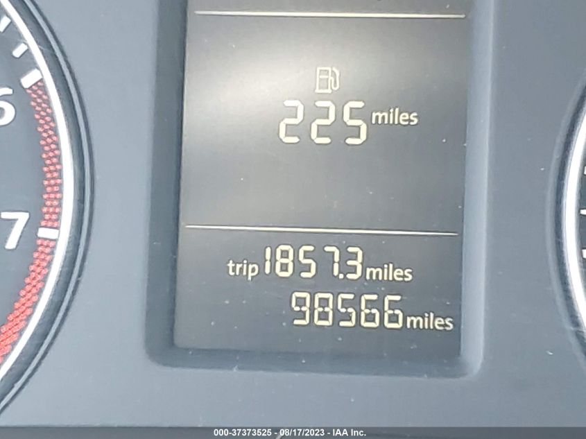 2013 VOLKSWAGEN PASSAT S - 1VWAP7A36DC042434