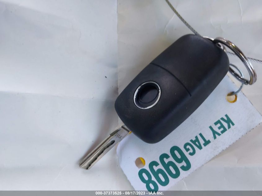 2013 VOLKSWAGEN PASSAT S - 1VWAP7A36DC042434
