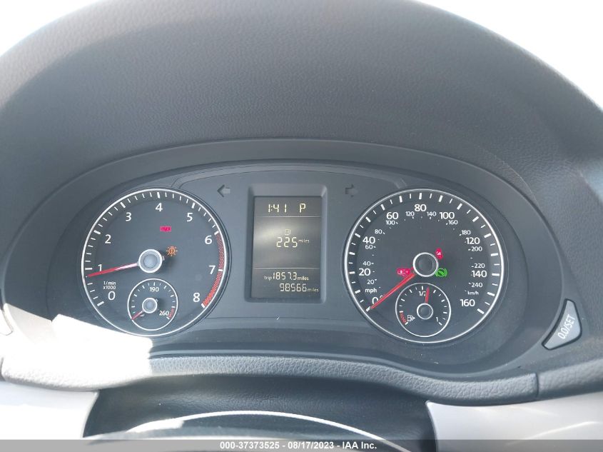 2013 VOLKSWAGEN PASSAT S - 1VWAP7A36DC042434