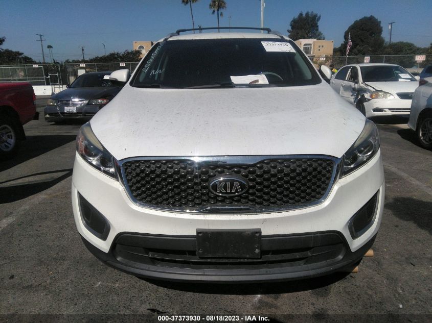 2016 KIA SORENTO LX - 5XYPG4A3XGG136392