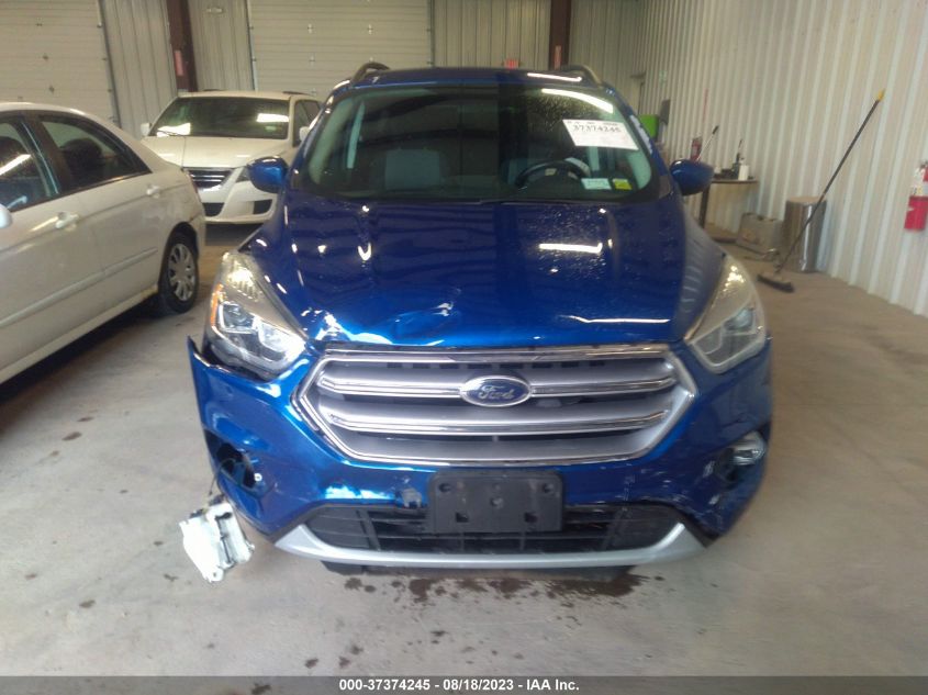 2017 FORD ESCAPE SE - 1FMCU9GD5HUC45830