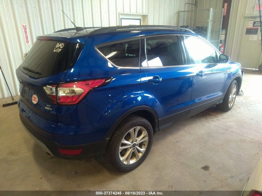 2017 FORD ESCAPE SE - 1FMCU9GD5HUC45830