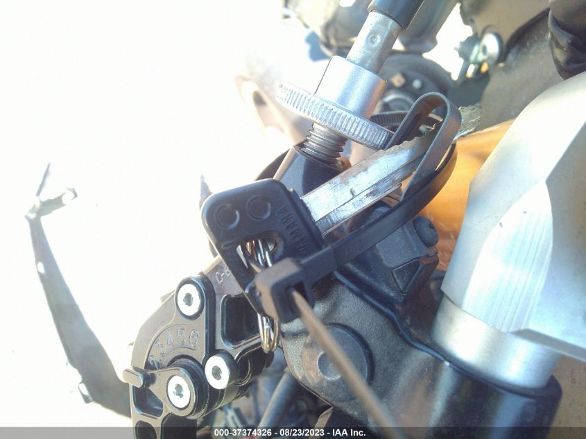 2008 YAMAHA YZFR6 JYARJ16E88A002285