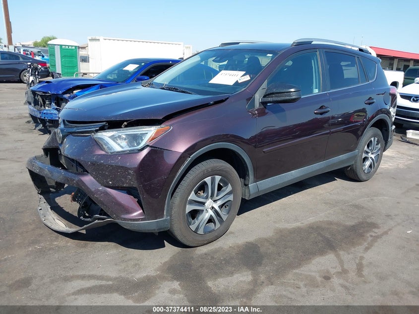 VIN 2T3ZFREV2JW518784 2018 TOYOTA RAV4 LE