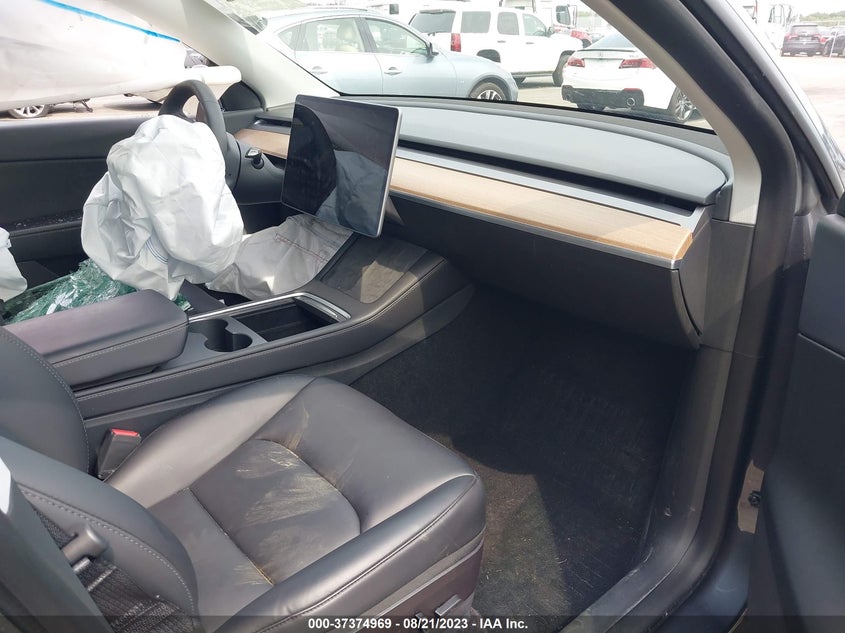 VIN 7SAYGAEE9NF339313 2022 TESLA MODEL Y LONG RANGE