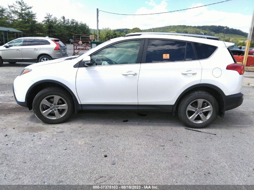 2015 TOYOTA RAV4 XLE - JTMRFREV3FD173124